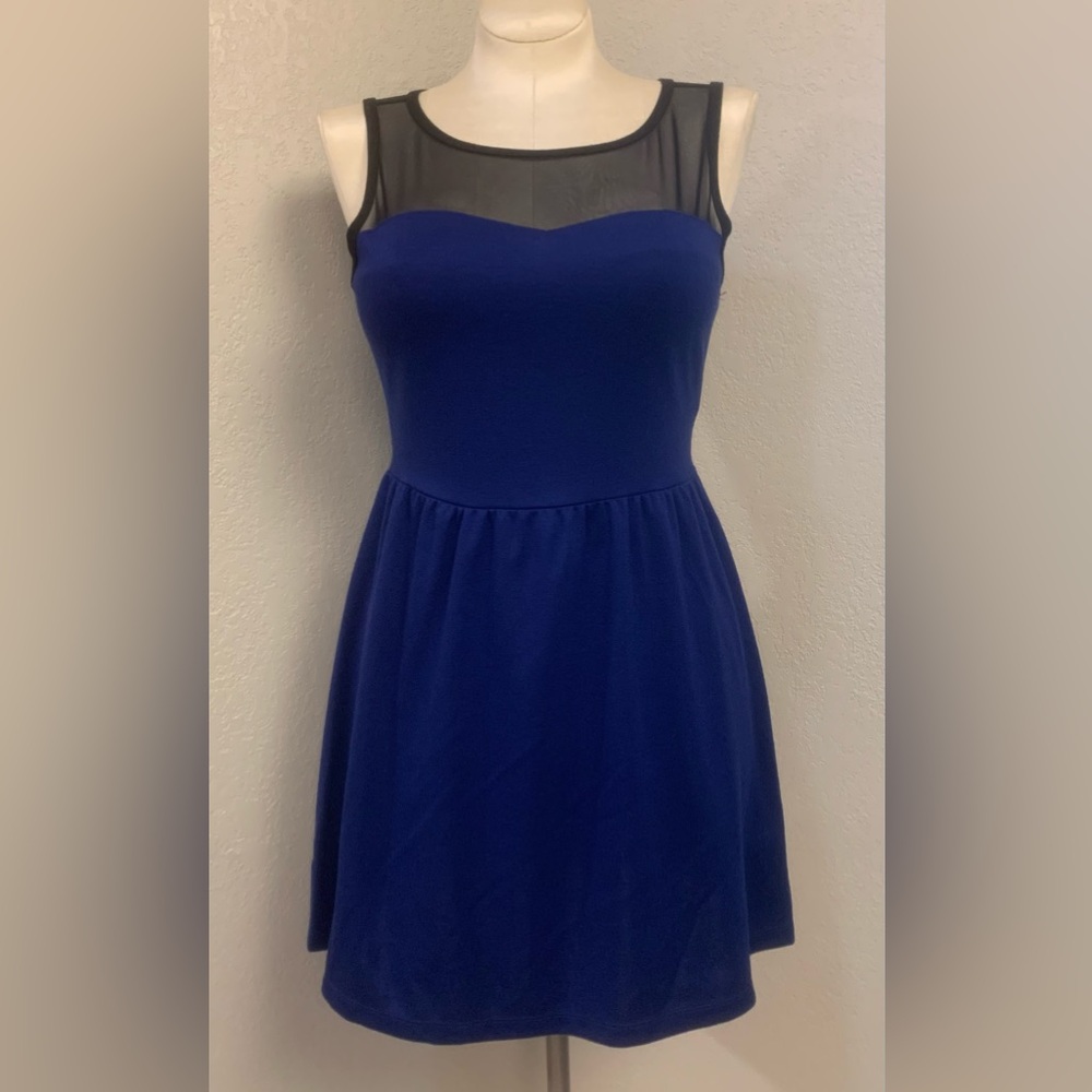 NEW Forever 21 Size M Black & Blue Fit & Flare Party Dress Mesh Top Back Zipper